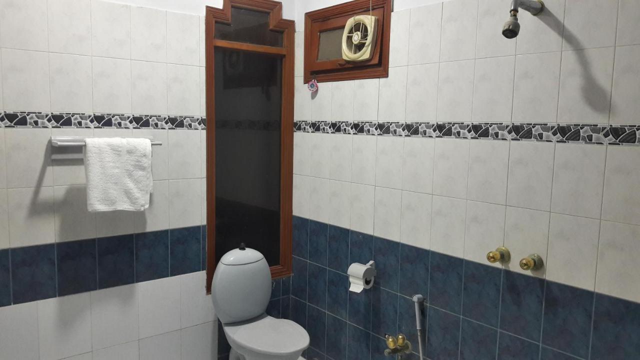 赛温7号酒店 卡拉奇 外观 照片